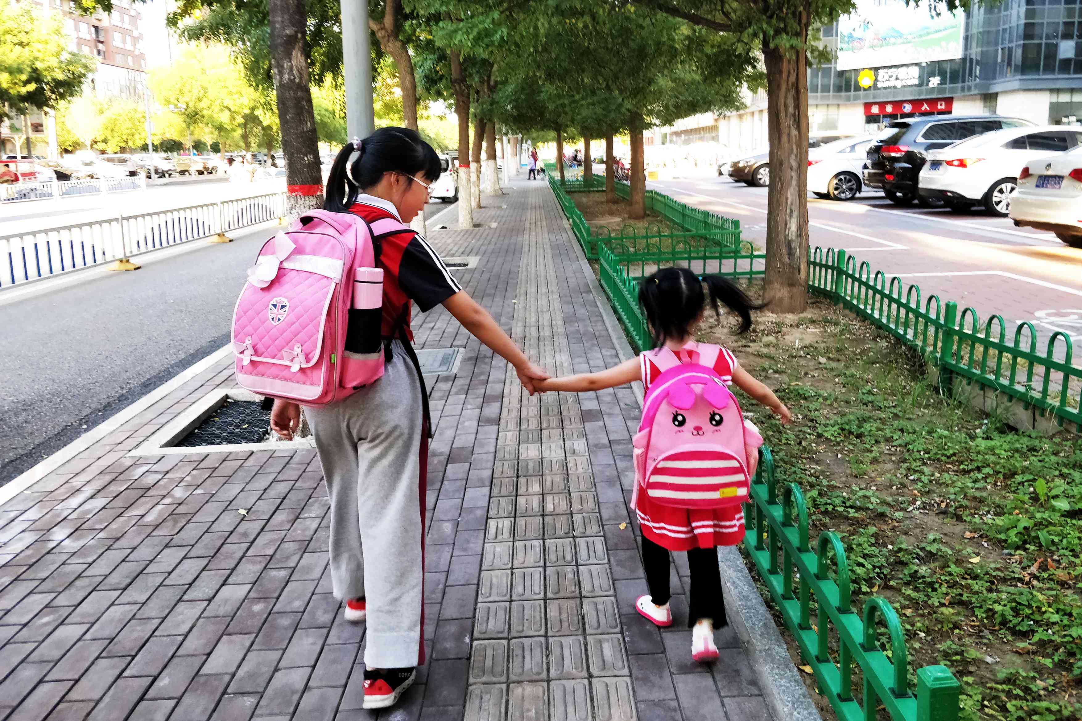 教育部：減負是優(yōu)化負擔，禁止不合理分班