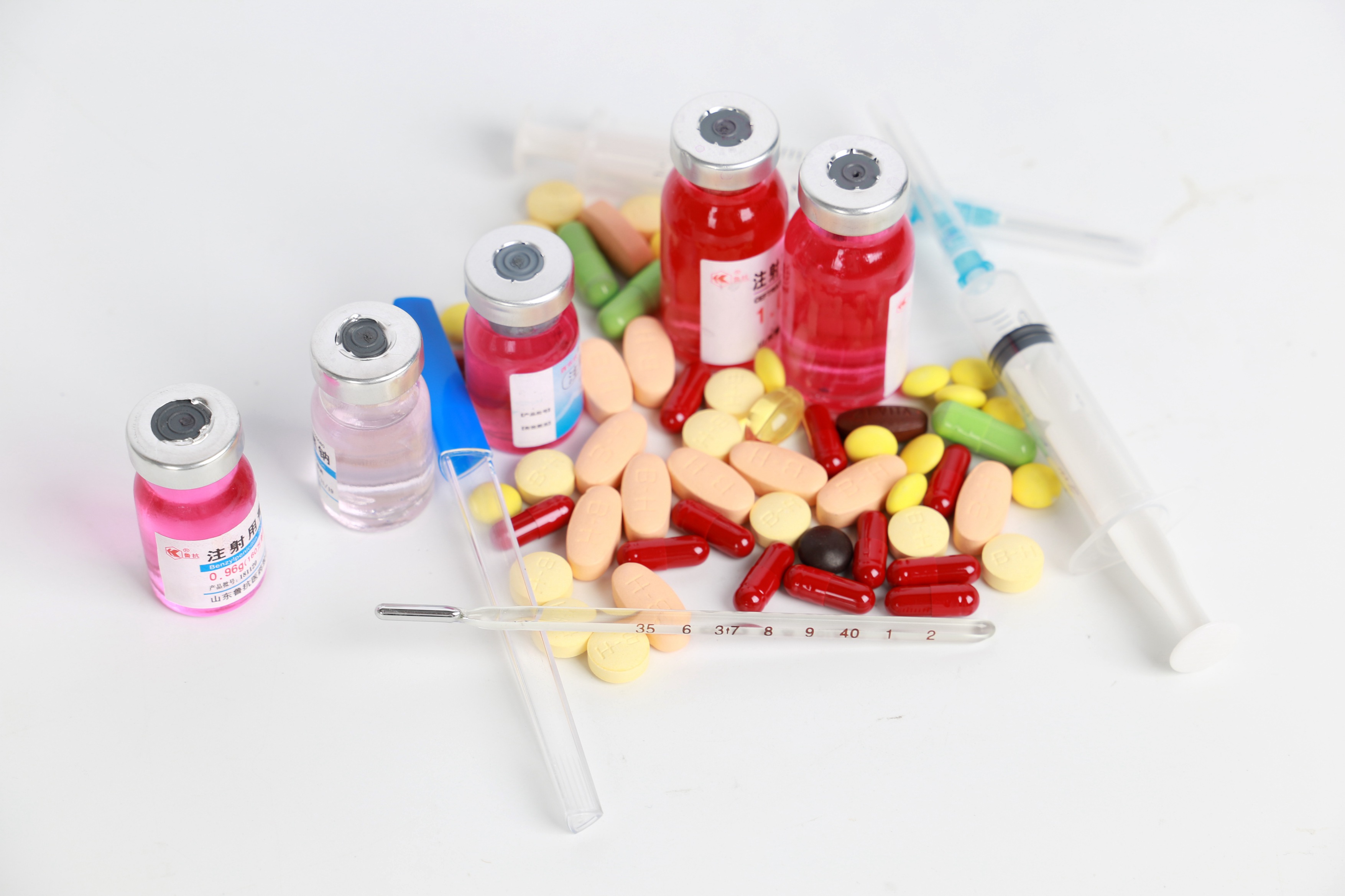 天氣突冷，換季時(shí)期流感和一般感冒一定要分清