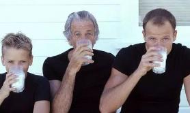 研究顯示：兒童喝全脂牛奶肥胖概率低