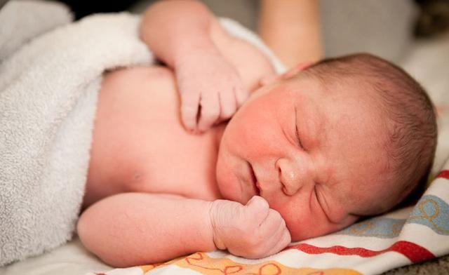 新生兒的天生能力，新手父母需要了解