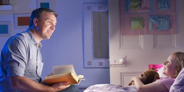 研究發(fā)現(xiàn)父親對(duì)幼兒早期語(yǔ)言的影響更大