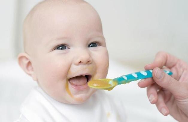 輔食米粉要給孩子吃多久？