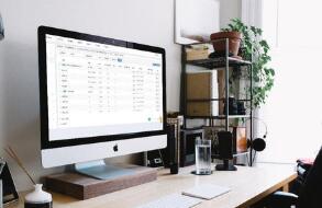 親貝觀察丨疫情里的線上課堂 家長的陪伴就是陪學