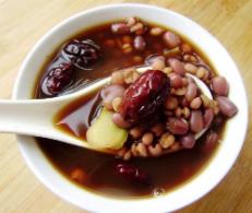 對(duì)女性來(lái)說(shuō)超級(jí)健康的補(bǔ)血營(yíng)養(yǎng)食物