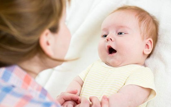 高智商嬰兒的三種表現(xiàn)