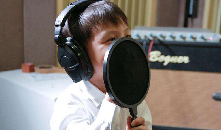 換個(gè)方法用這三招 輕松讓孩子聽你的