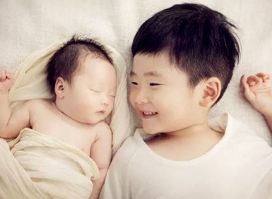 全國人大代表黃細(xì)花：建議取消生育三孩以上的處罰政策