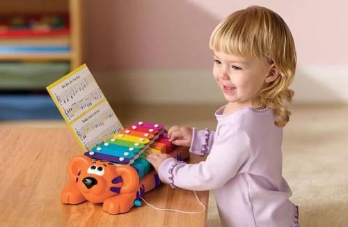 難度恰當、適合入門的音樂啟蒙樂器：尤克里里