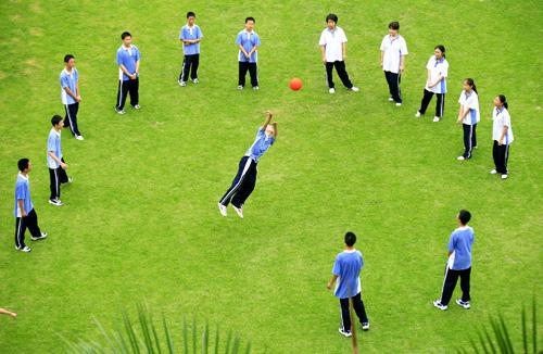 教育部：確保學(xué)生每天鍛煉1小時 嚴(yán)禁占體育課