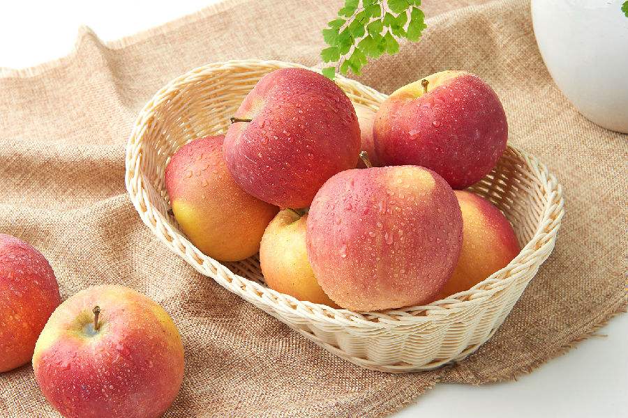 孩子遇到了秋季腹瀉，家長應該給孩子吃什么?