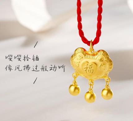 寶寶“穿金戴銀”就會大富大貴嗎？爸媽們要當心這些危險！