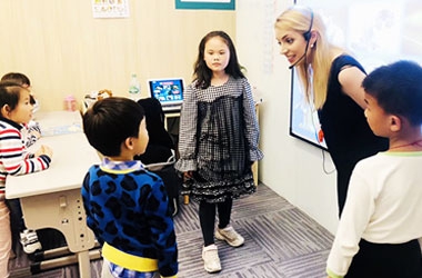 上海哪家少兒英語培訓(xùn)機構(gòu)好？在新東方斯林姆 孩子還能學(xué)到這些