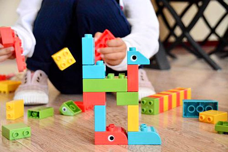 積木在兒童不同的年齡 分別對(duì)兒童的成長(zhǎng)有哪些作用