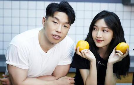 德云社兒徒燒餅曬愛(ài)妻B超照片宣布懷二胎喜訊 愛(ài)稱(chēng)餅干