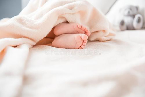 孩子醒的特別早？試試這幾招