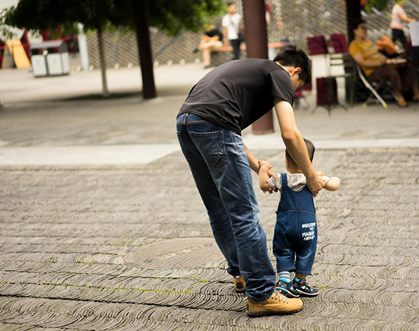 孩子走路的早晚和智商有關(guān)嗎？