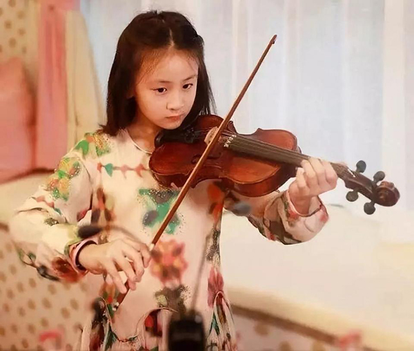 森蝶越長(zhǎng)越像田亮，網(wǎng)友直呼：還我初戀