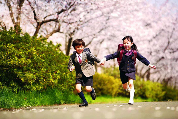 孩子起床總是磨磨蹭蹭？媽媽們一定要get這個技能