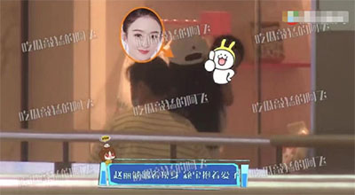 趙麗穎帶兒子逛商場(chǎng)，母子互動(dòng)超有愛