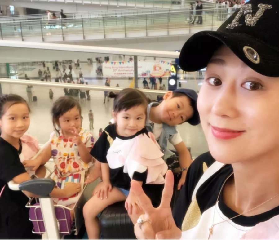 蔣麗莎五年剖四孩，為什么沒有疤痕？