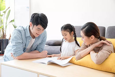 怎樣才能養(yǎng)出溫暖健全人格的孩子？關(guān)鍵在于家庭教育