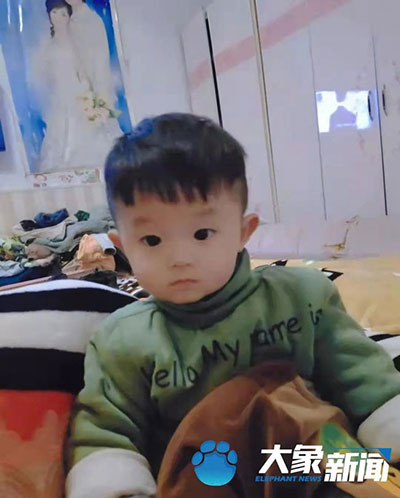 被爸爸舉高高摔進(jìn)ICU的男嬰，醫(yī)生：希望不大了