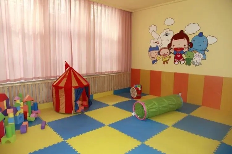 兒童早教不能過于盲目，多位家長(zhǎng)講述早教機(jī)構(gòu)經(jīng)過