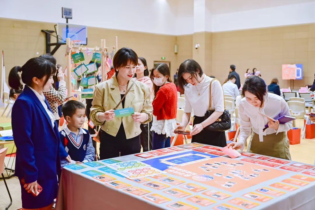 “咆哮育兒”傷害多大？三步法，控制你自己