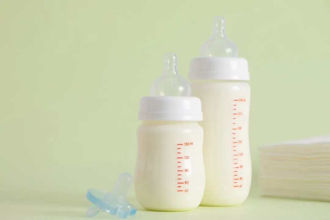 重視奶瓶、水杯的選擇！別讓微塑料悄悄傷害寶寶