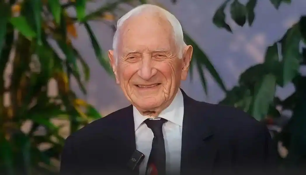 102歲醫(yī)生分享活到100歲的7個長壽習慣：原來這么簡單！