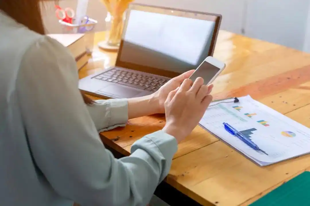 快停下！這 4 個生活習(xí)慣容易引起血栓，很多人都有！